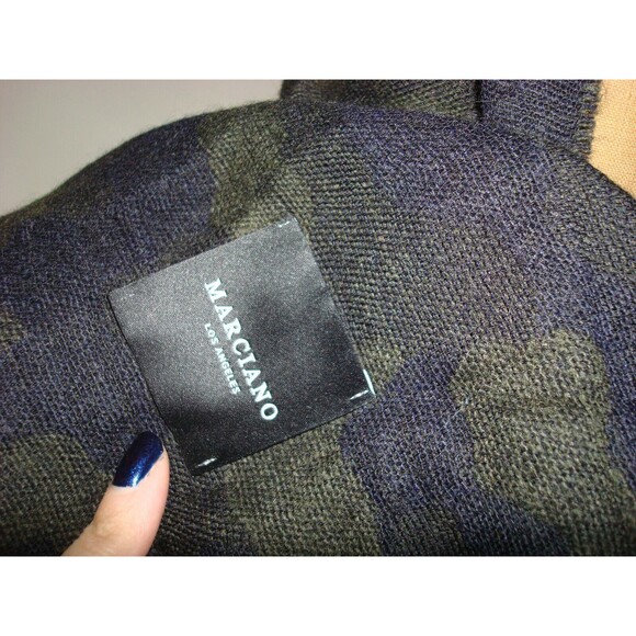 New Marciano Italy Scarf Wrap Camo Blue Green Mens Womens 73 x 23 Long Camoflage - Picture 3 of 9